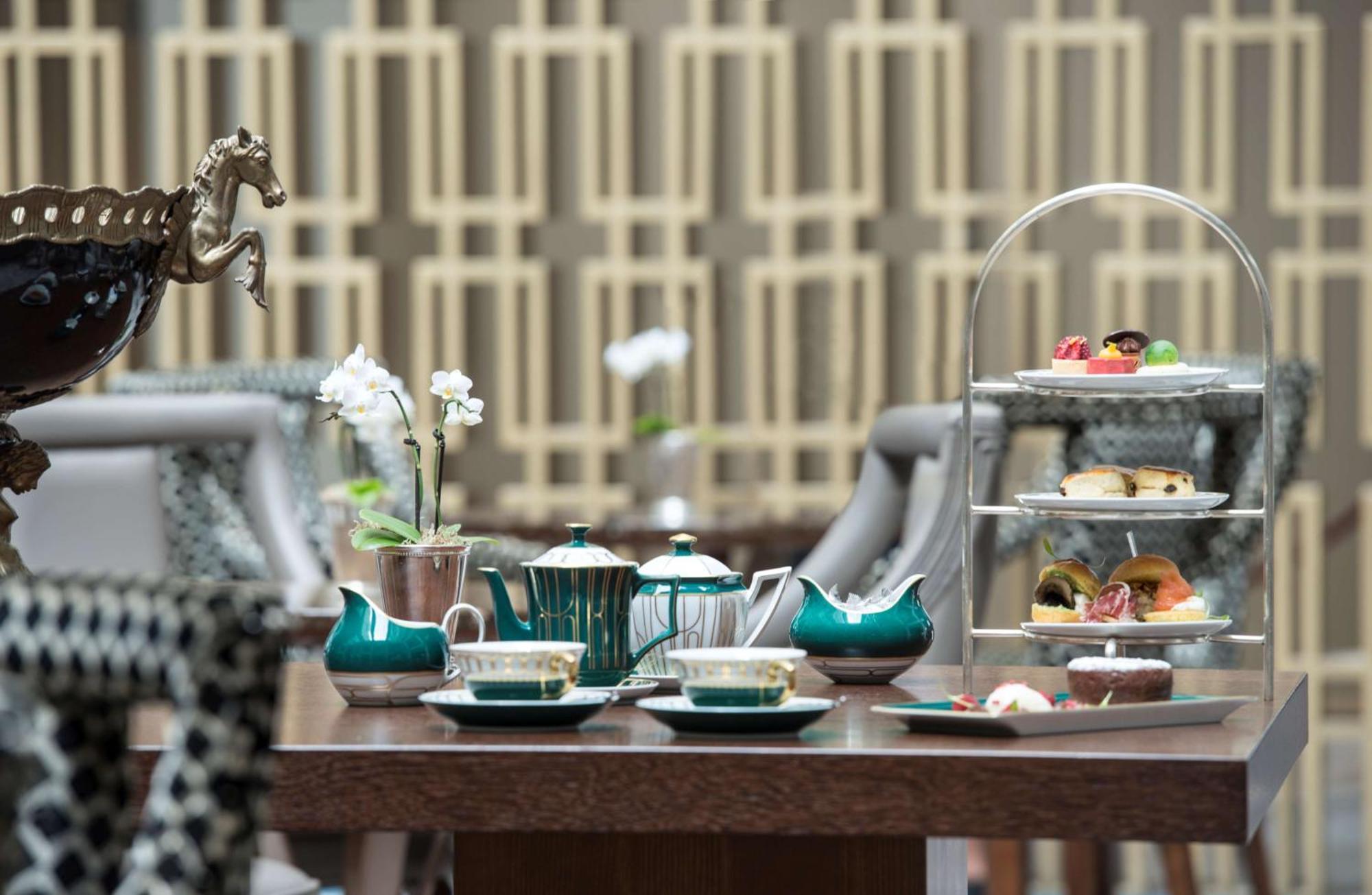 Tivoli Avenida Liberdade Lisboa - A Leading Hotel Of The World Екстер'єр фото Afternoon tea at the Taj Bengal