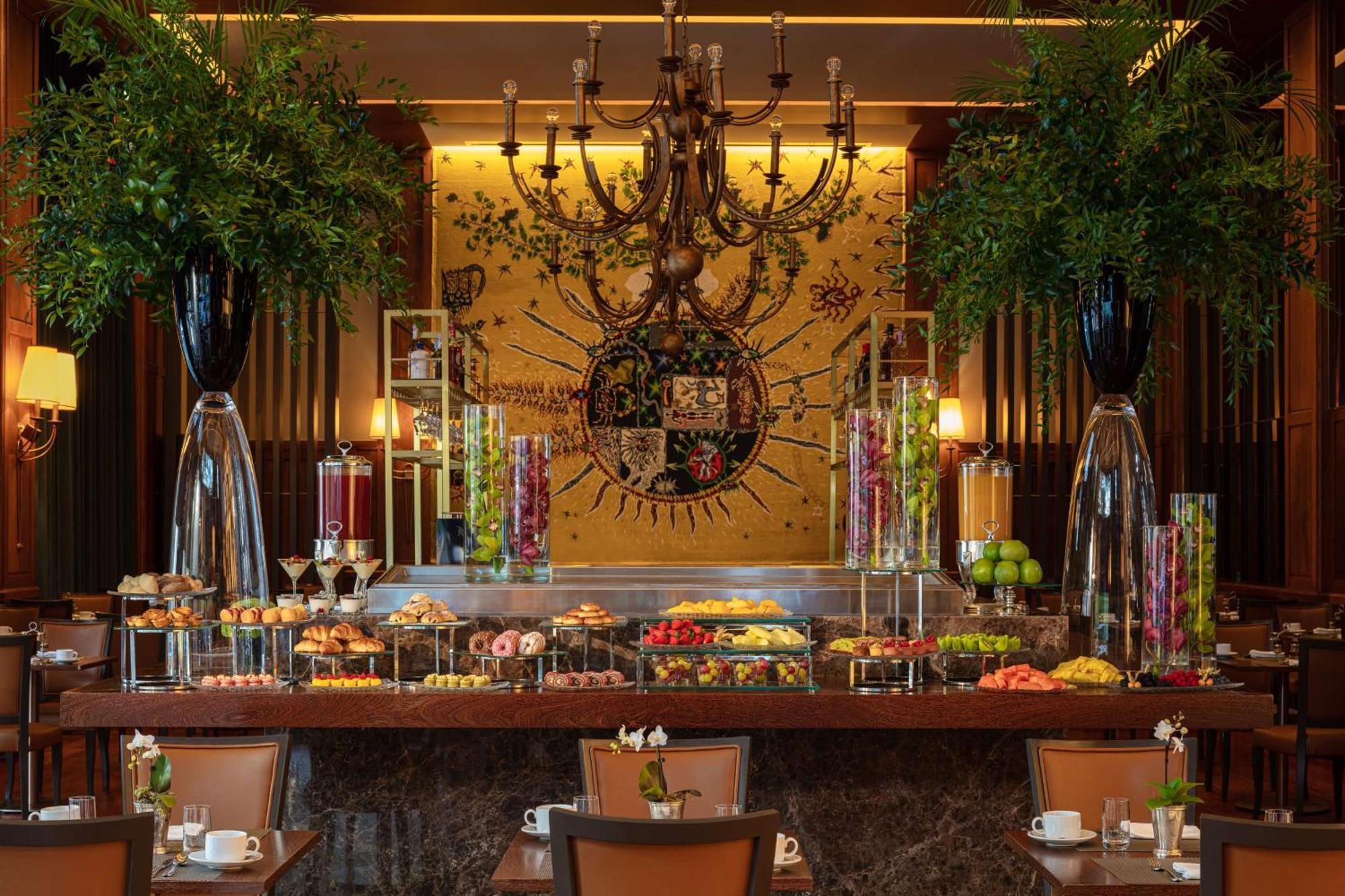 Tivoli Avenida Liberdade Lisboa - A Leading Hotel Of The World Екстер'єр фото The buffet at the lobby