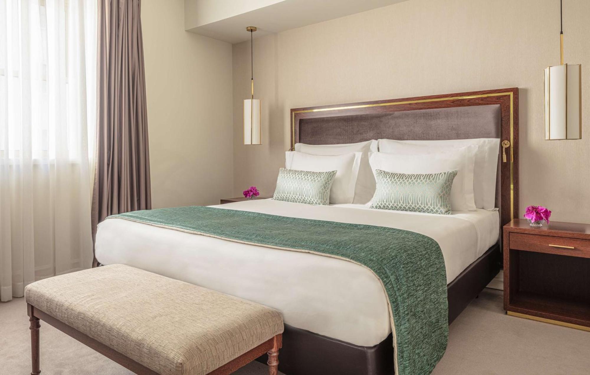 Tivoli Avenida Liberdade Lisboa - A Leading Hotel Of The World Екстер'єр фото A bedroom at the hotel