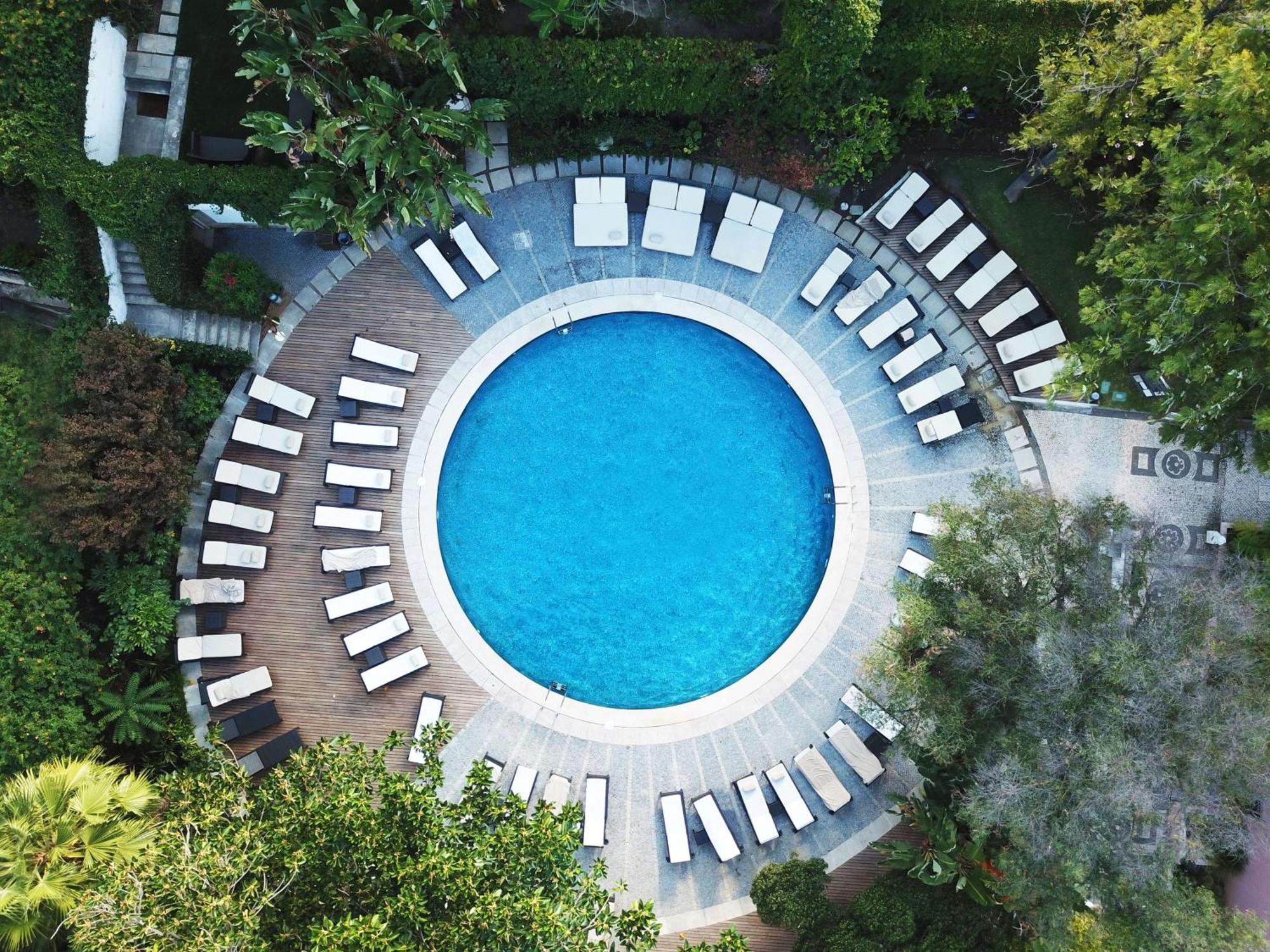 Tivoli Avenida Liberdade Lisboa - A Leading Hotel Of The World Екстер'єр фото Aerial view of the pool